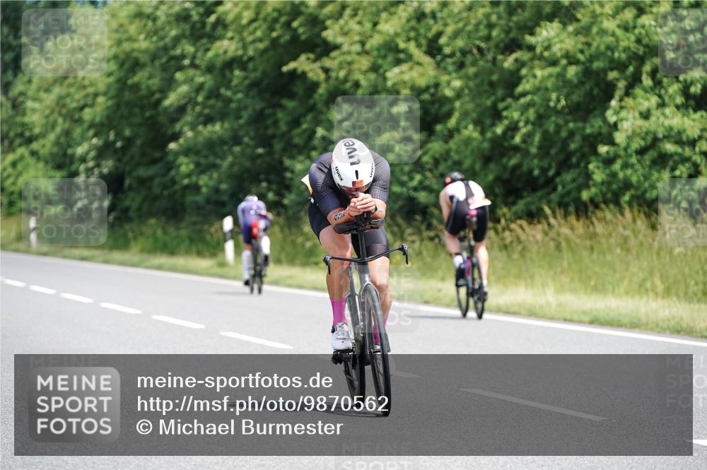 21.06.2026 - Viking Triathlon Michael Burmester http://msf.ph/oto/9870562 21.06.2026 12:34:59 Radfahren 96, 195, 197, 212, 248, 389, 432, 590, 616 meine-sportfotos.de