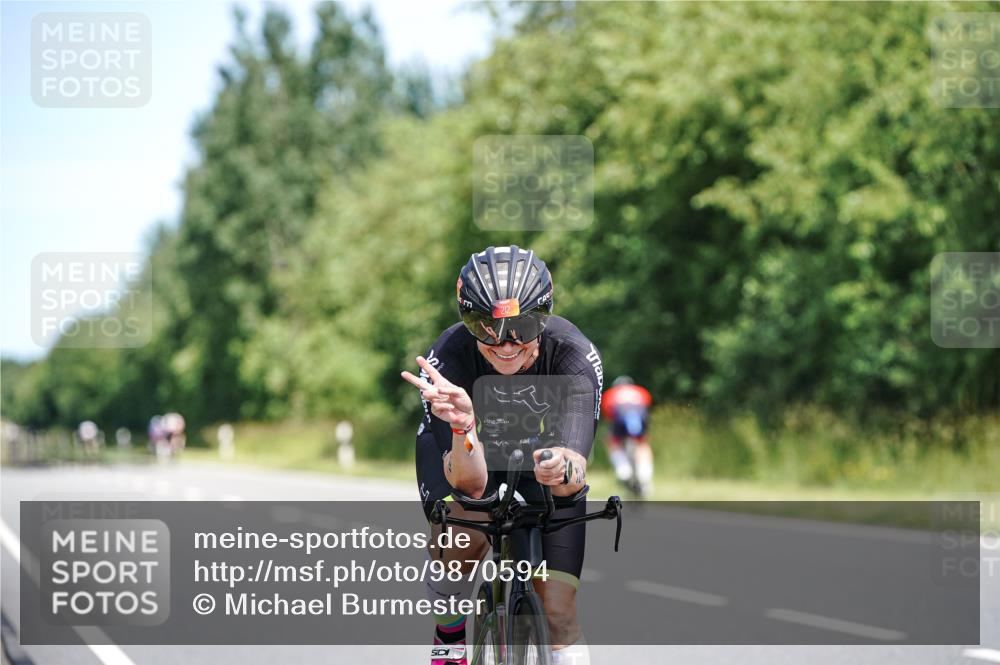21.06.2026 - Viking Triathlon Michael Burmester http://msf.ph/oto/9870594 21.06.2026 12:35:12 Radfahren 96, 195, 195, 212, 377 meine-sportfotos.de