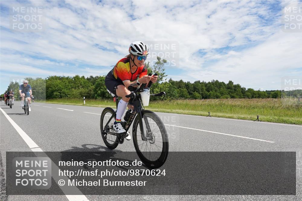 21.06.2026 - Viking Triathlon Michael Burmester http://msf.ph/oto/9870624 21.06.2026 12:12:36 Radfahren 28, 34, 45, 49, 125, 150, 168, 188, 303, 315, 327, 340, 360, 485, 491, 502, 513, 553, 566, 578, 601, 663 meine-sportfotos.de