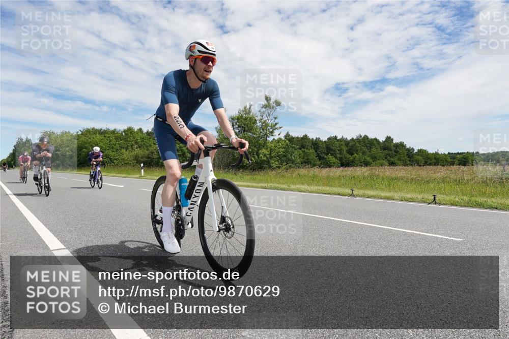 21.06.2026 - Viking Triathlon Michael Burmester http://msf.ph/oto/9870629 21.06.2026 12:12:37 Radfahren 28, 34, 45, 49, 125, 150, 168, 188, 301, 303, 315, 327, 340, 360, 485, 491, 502, 513, 553, 566, 578, 601, 663 meine-sportfotos.de