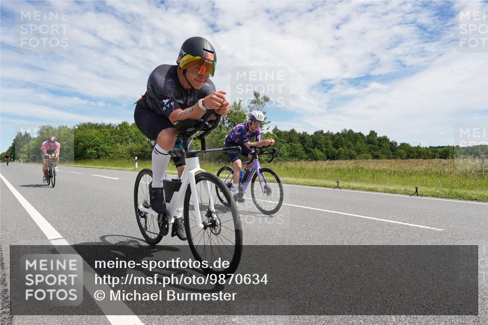 21.06.2026 - Viking Triathlon Michael Burmester http://msf.ph/oto/9870634 21.06.2026 12:12:38 Radfahren 28, 34, 45, 49, 125, 150, 168, 188, 301, 303, 315, 327, 340, 360, 485, 491, 502, 513, 553, 566, 578, 601, 663 meine-sportfotos.de