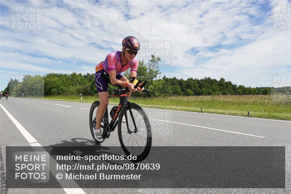 21.06.2026 - Viking Triathlon Michael Burmester http://msf.ph/oto/9870639 21.06.2026 12:12:38 Radfahren 28, 34, 45, 49, 125, 150, 168, 188, 301, 303, 315, 327, 340, 360, 485, 491, 502, 513, 553, 566, 578, 601, 663 meine-sportfotos.de