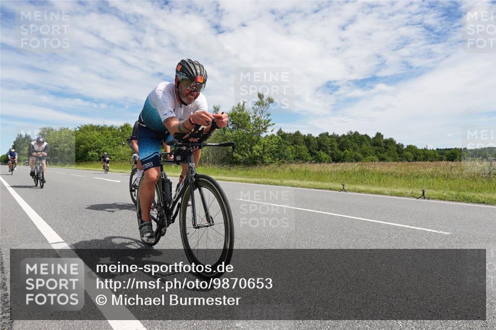 21.06.2026 - Viking Triathlon Michael Burmester http://msf.ph/oto/9870653 21.06.2026 12:12:42 Radfahren 28, 34, 45, 49, 125, 150, 168, 188, 301, 303, 327, 340, 360, 485, 491, 513, 553, 566, 578, 601, 663 meine-sportfotos.de