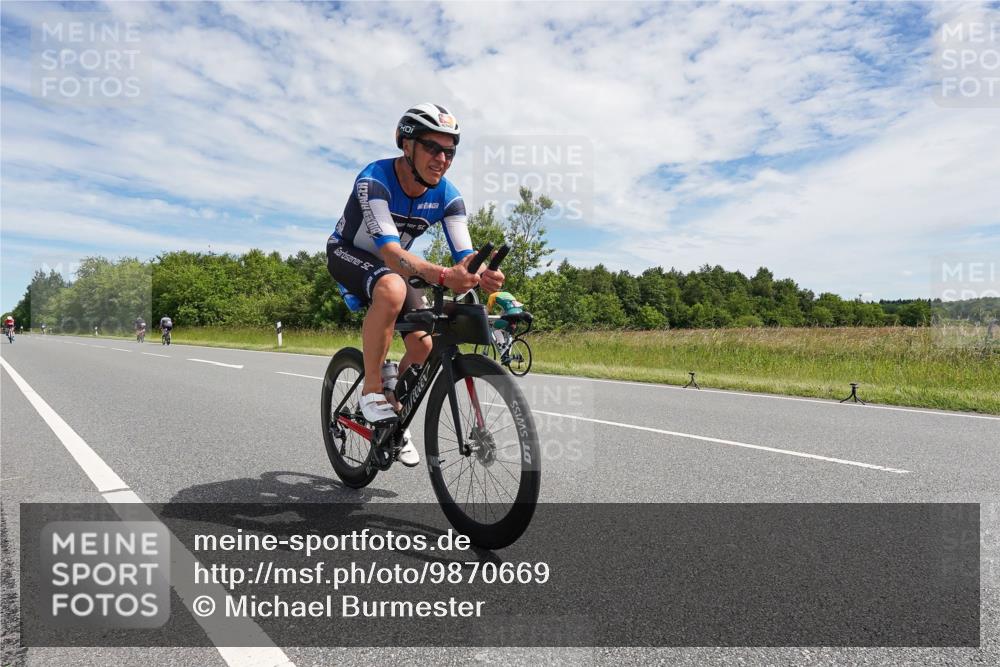 21.06.2026 - Viking Triathlon Michael Burmester http://msf.ph/oto/9870669 21.06.2026 12:12:44 Radfahren 45, 49, 125, 168, 188, 301, 303, 473, 485, 491, 513, 553, 566, 578, 601 meine-sportfotos.de