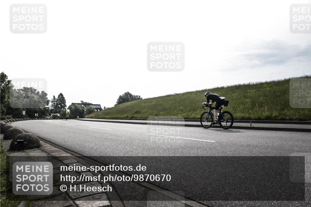 21.06.2026 - 29. Vierlanden-Triathlon H.Heesch http://msf.ph/oto/9870670 21.06.2026 09:15:28 Radfahren 14 meine-sportfotos.de