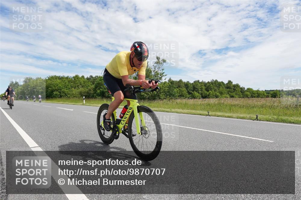 21.06.2026 - Viking Triathlon Michael Burmester http://msf.ph/oto/9870707 21.06.2026 12:13:13 Radfahren 1, 4, 14, 18, 92, 107, 117, 122, 131, 151, 175, 207, 296, 346, 376, 432, 450, 486, 487, 506, 559, 574, 637, 664 meine-sportfotos.de