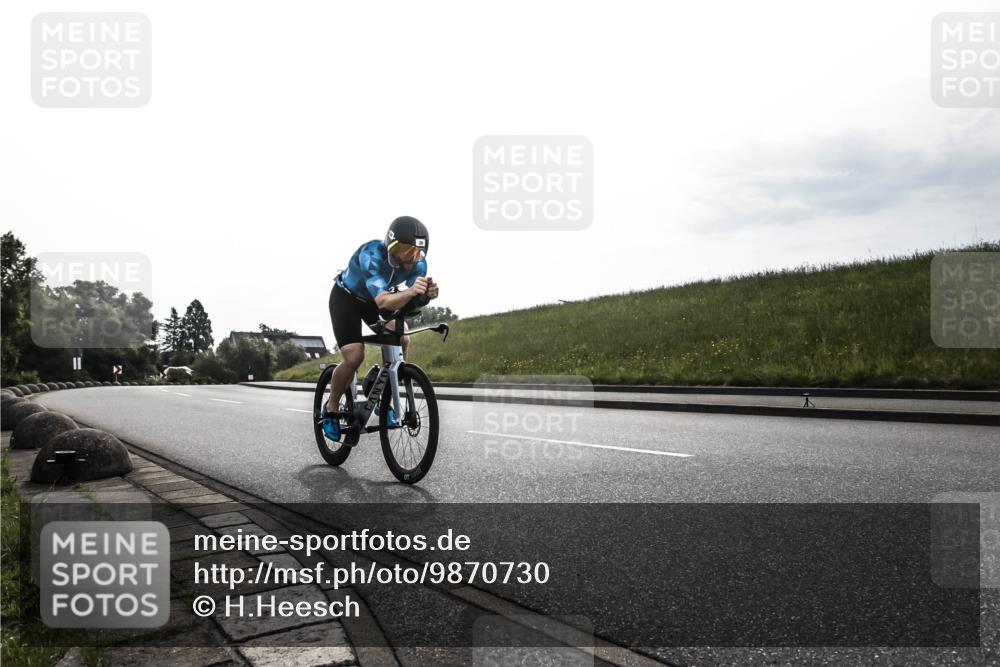 21.06.2026 - 29. Vierlanden-Triathlon H.Heesch http://msf.ph/oto/9870730 21.06.2026 09:16:36 Radfahren 36, 184 meine-sportfotos.de
