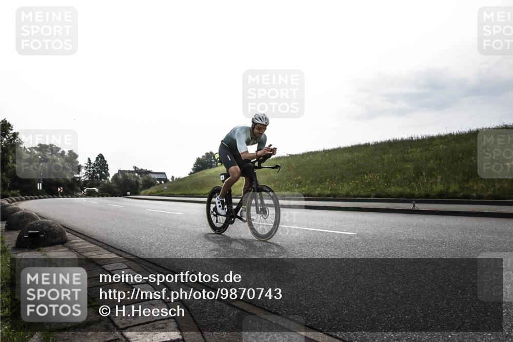 21.06.2026 - 29. Vierlanden-Triathlon H.Heesch http://msf.ph/oto/9870743 21.06.2026 09:16:57 Radfahren 49 meine-sportfotos.de