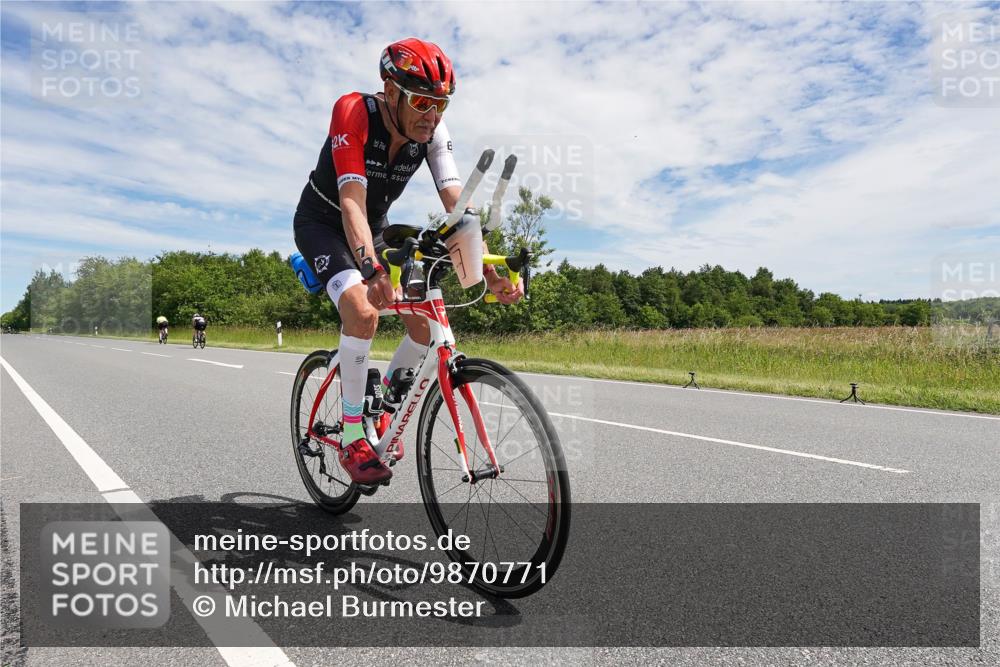 21.06.2026 - Viking Triathlon Michael Burmester http://msf.ph/oto/9870771 21.06.2026 12:13:31 Radfahren 1, 4, 18, 33, 70, 107, 117, 151, 156, 175, 207, 254, 414, 486, 487, 574, 637 meine-sportfotos.de