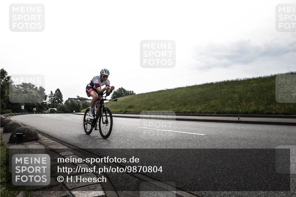 21.06.2026 - 29. Vierlanden-Triathlon H.Heesch http://msf.ph/oto/9870804 21.06.2026 09:17:55 Radfahren 106, 226 meine-sportfotos.de