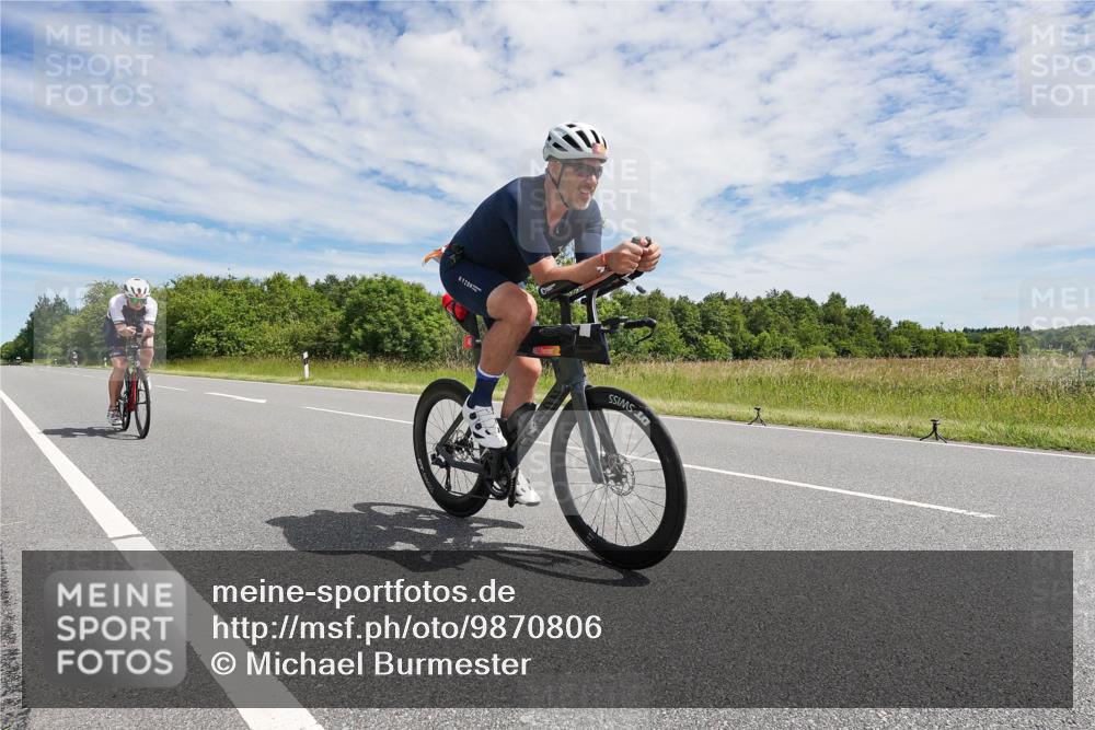 21.06.2026 - Viking Triathlon Michael Burmester http://msf.ph/oto/9870806 21.06.2026 12:13:50 Radfahren 156, 254, 254, 393, 449, 482, 489, 515, 629, 641, 653 meine-sportfotos.de