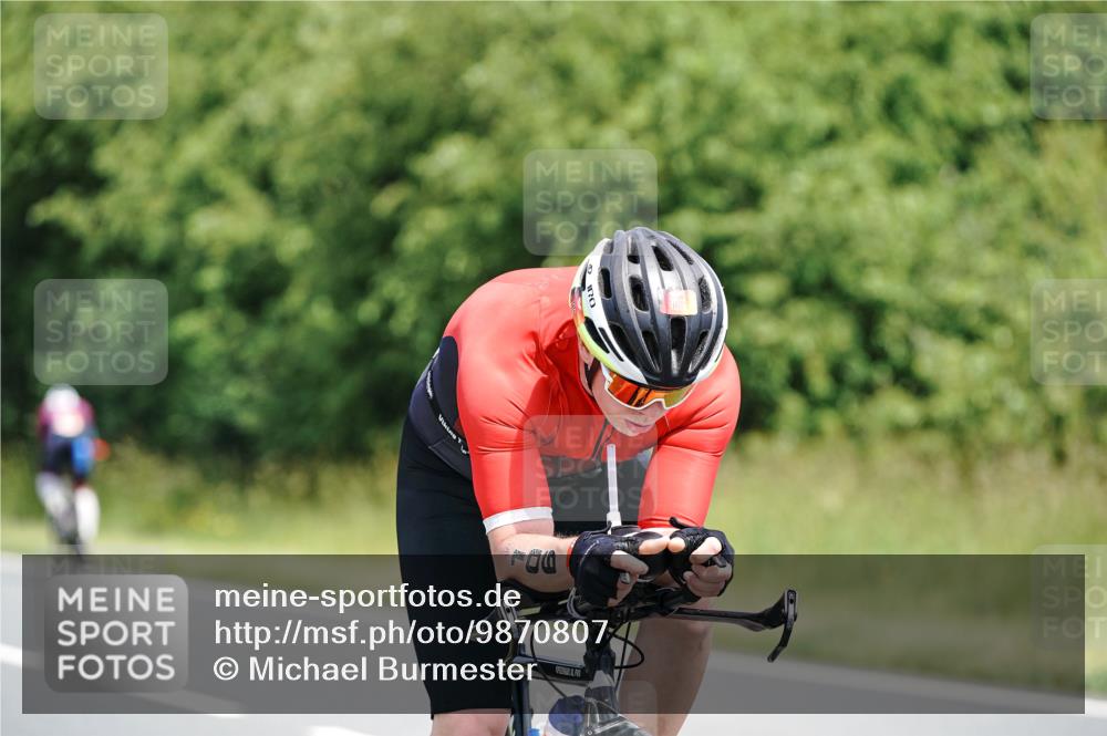 21.06.2026 - Viking Triathlon Michael Burmester http://msf.ph/oto/9870807 21.06.2026 12:36:14 Radfahren 22, 22, 70, 106, 333, 354, 363, 427, 458, 539, 637, 667 meine-sportfotos.de