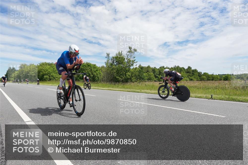 21.06.2026 - Viking Triathlon Michael Burmester http://msf.ph/oto/9870850 21.06.2026 12:13:59 Radfahren 61, 93, 254, 449, 489, 515, 629, 641, 653 meine-sportfotos.de