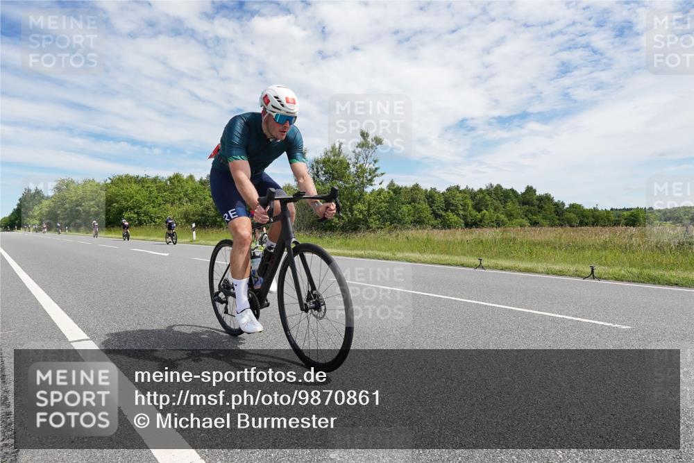 21.06.2026 - Viking Triathlon Michael Burmester http://msf.ph/oto/9870861 21.06.2026 12:14:02 Radfahren 61, 93, 254, 449, 515, 629, 641, 653 meine-sportfotos.de