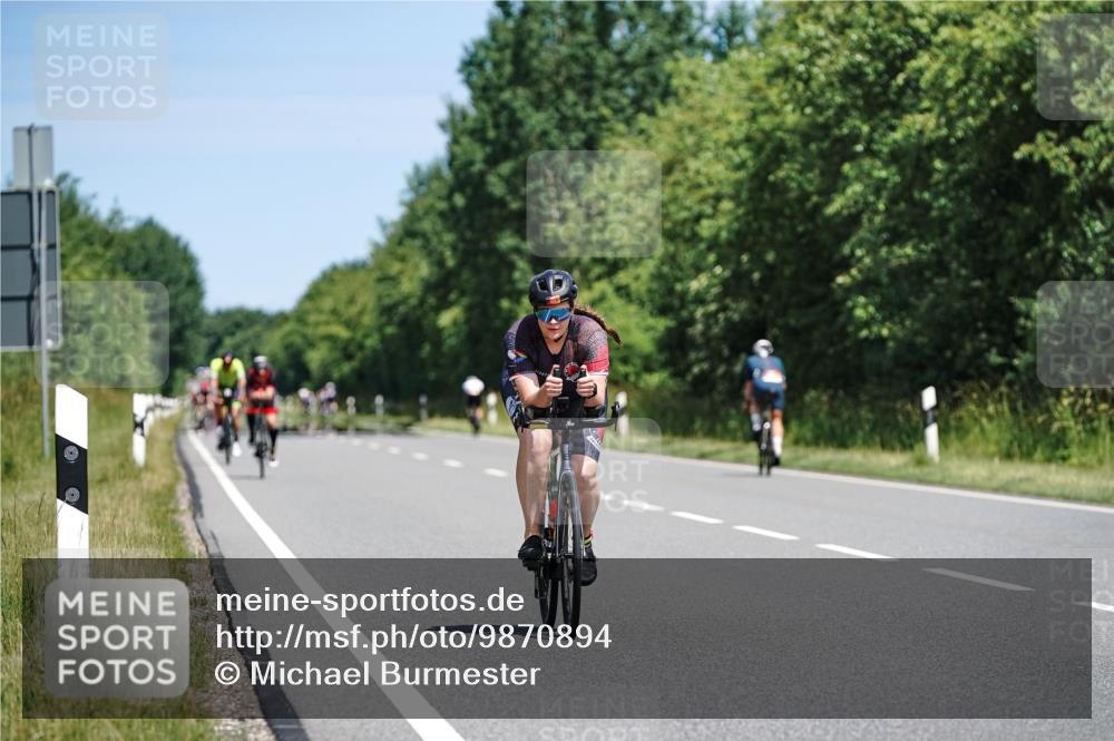 21.06.2026 - Viking Triathlon Michael Burmester http://msf.ph/oto/9870894 21.06.2026 12:37:28 Radfahren 77, 141, 229, 244, 298, 300, 409, 448, 471, 519, 519 meine-sportfotos.de