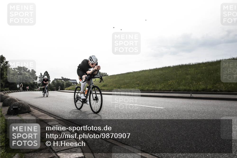 21.06.2026 - 29. Vierlanden-Triathlon H.Heesch http://msf.ph/oto/9870907 21.06.2026 09:19:12 Radfahren 79, 268, 278 meine-sportfotos.de