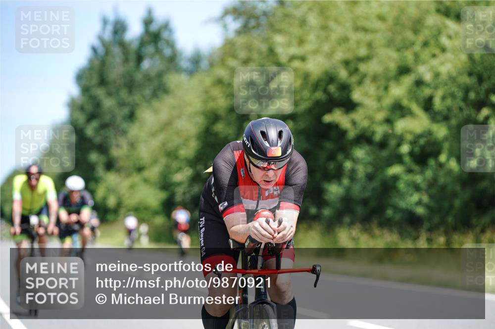 21.06.2026 - Viking Triathlon Michael Burmester http://msf.ph/oto/9870921 21.06.2026 12:37:35 Radfahren 138, 141, 229, 244, 244, 298, 300, 409, 448, 471, 519, 520 meine-sportfotos.de