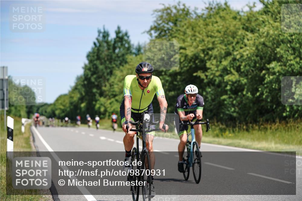 21.06.2026 - Viking Triathlon Michael Burmester http://msf.ph/oto/9870931 21.06.2026 12:37:37 Radfahren 138, 229, 244, 244, 298, 300, 409, 448, 471, 519, 520 meine-sportfotos.de