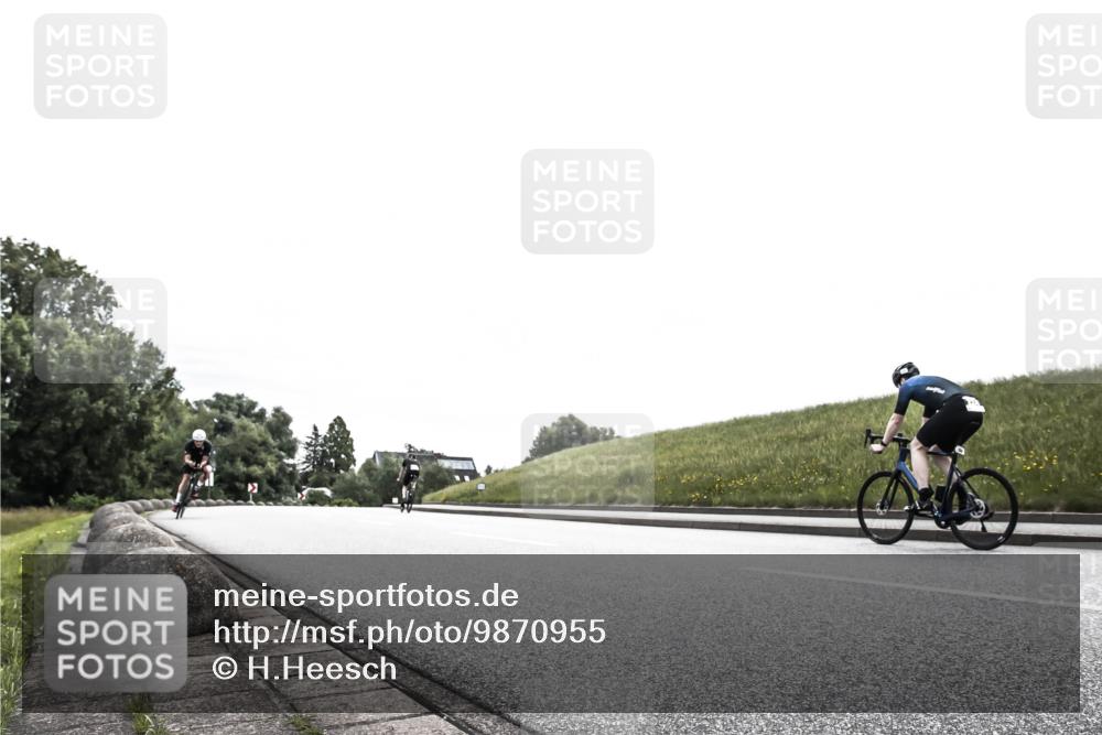 21.06.2026 - 29. Vierlanden-Triathlon H.Heesch http://msf.ph/oto/9870955 21.06.2026 10:32:37 Radfahren 93, 217, 287, 299, 302 meine-sportfotos.de
