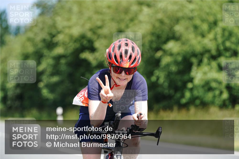 21.06.2026 - Viking Triathlon Michael Burmester http://msf.ph/oto/9870964 21.06.2026 12:37:51 Radfahren 138, 185, 229, 244, 378, 413, 506, 520, 550, 557 meine-sportfotos.de