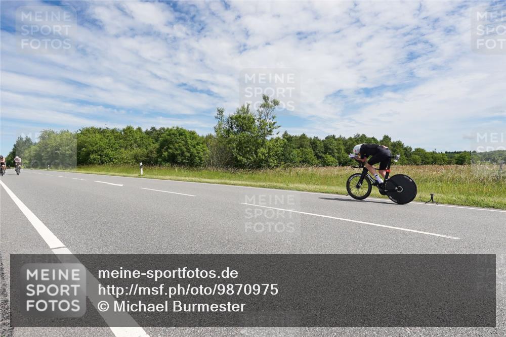 21.06.2026 - Viking Triathlon Michael Burmester http://msf.ph/oto/9870975 21.06.2026 12:15:19 Radfahren 59, 69, 85, 88, 152, 274, 297, 351, 403, 430, 497, 614, 614 meine-sportfotos.de