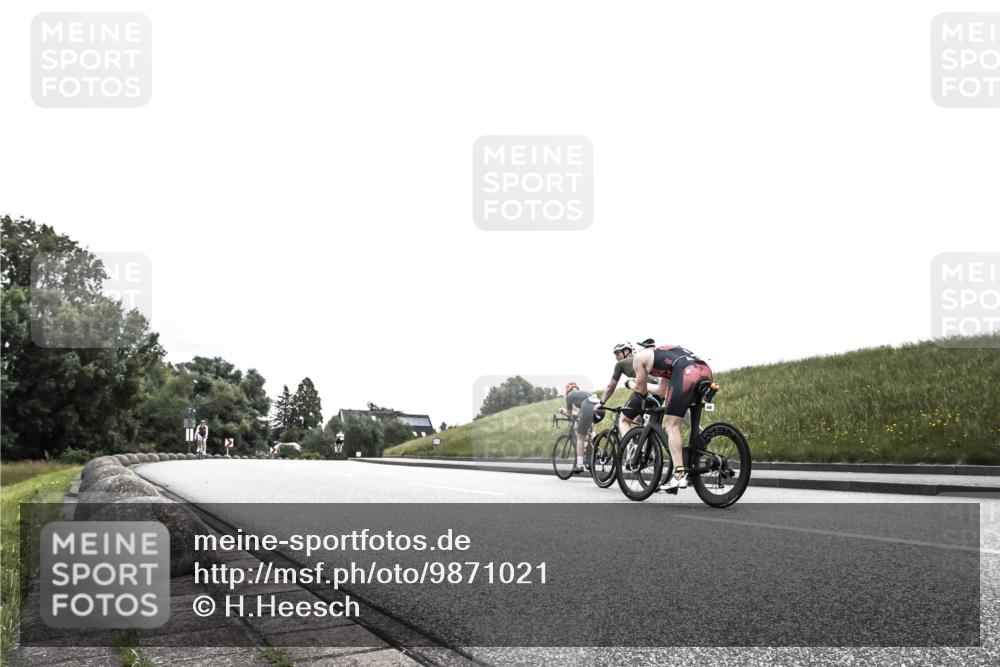 21.06.2026 - 29. Vierlanden-Triathlon H.Heesch http://msf.ph/oto/9871021 21.06.2026 10:33:42 Radfahren 224, 541 meine-sportfotos.de