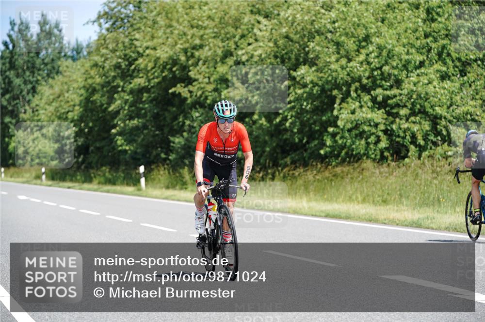 21.06.2026 - Viking Triathlon Michael Burmester http://msf.ph/oto/9871024 21.06.2026 12:38:01 Radfahren 138, 185, 203, 378, 413, 415, 461, 506, 550, 557 meine-sportfotos.de