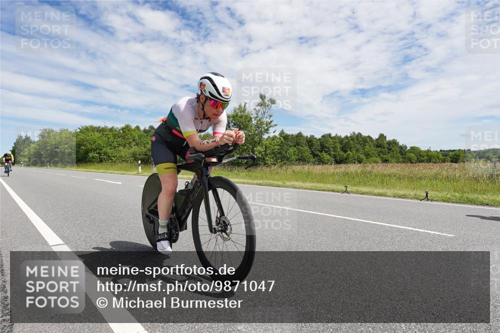 21.06.2026 - Viking Triathlon Michael Burmester http://msf.ph/oto/9871047 21.06.2026 12:16:06 Radfahren 178, 184, 195, 248, 333, 347, 377, 394, 405, 521, 551, 590, 603, 651 meine-sportfotos.de