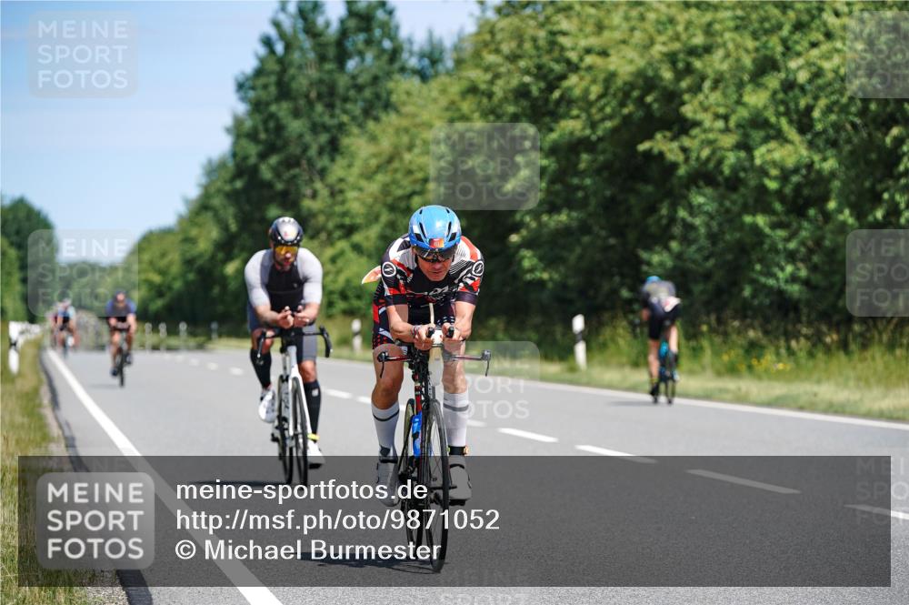 21.06.2026 - Viking Triathlon Michael Burmester http://msf.ph/oto/9871052 21.06.2026 12:38:04 Radfahren 123, 185, 203, 378, 413, 415, 461, 506, 550, 551, 557 meine-sportfotos.de