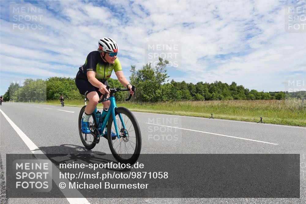 21.06.2026 - Viking Triathlon Michael Burmester http://msf.ph/oto/9871058 21.06.2026 12:16:09 Radfahren 178, 184, 195, 248, 333, 347, 377, 394, 405, 511, 521, 551, 590, 603, 651 meine-sportfotos.de