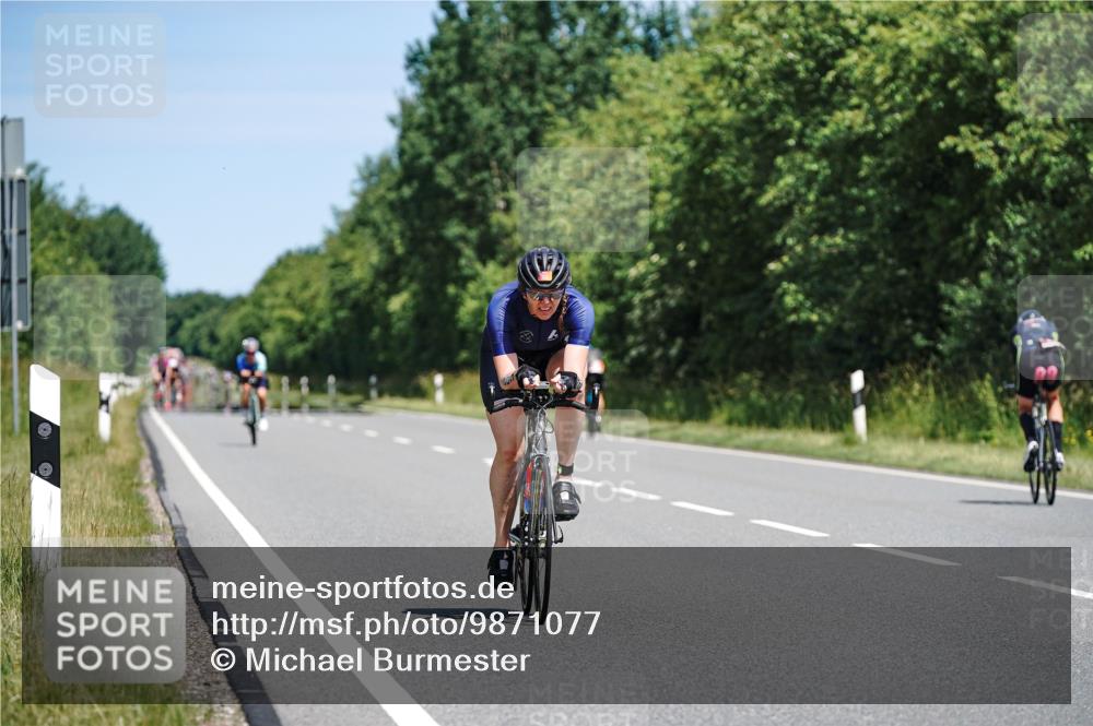 21.06.2026 - Viking Triathlon Michael Burmester http://msf.ph/oto/9871077 21.06.2026 12:38:10 Radfahren 123, 185, 203, 203, 221, 378, 413, 415, 461, 461, 506, 551, 557 meine-sportfotos.de
