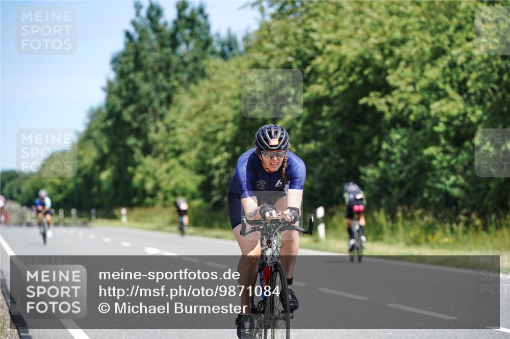 21.06.2026 - Viking Triathlon Michael Burmester http://msf.ph/oto/9871084 21.06.2026 12:38:10 Radfahren 123, 185, 203, 203, 221, 378, 413, 415, 461, 461, 506, 551, 557 meine-sportfotos.de