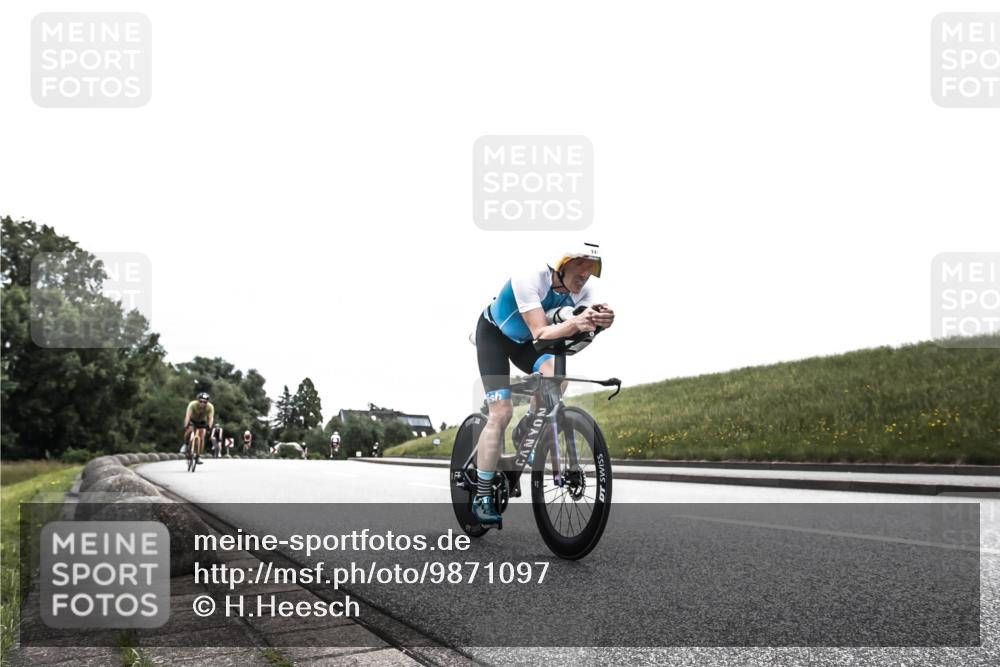 21.06.2026 - 29. Vierlanden-Triathlon H.Heesch http://msf.ph/oto/9871097 21.06.2026 10:34:33 Radfahren 92, 118, 119, 141, 227, 350 meine-sportfotos.de
