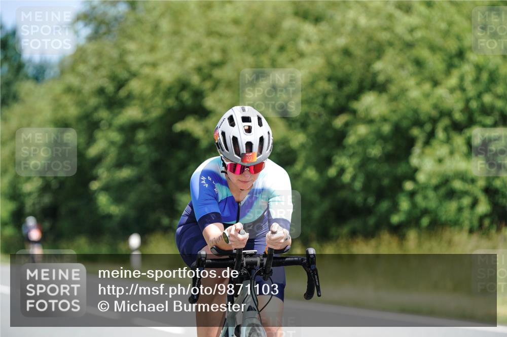 21.06.2026 - Viking Triathlon Michael Burmester http://msf.ph/oto/9871103 21.06.2026 12:38:19 Radfahren 123, 123, 203, 203, 221, 415, 416, 461, 461, 551 meine-sportfotos.de