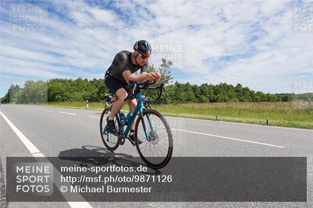 21.06.2026 - Viking Triathlon Michael Burmester http://msf.ph/oto/9871126 21.06.2026 12:16:36 Radfahren 153, 278, 309, 519 meine-sportfotos.de