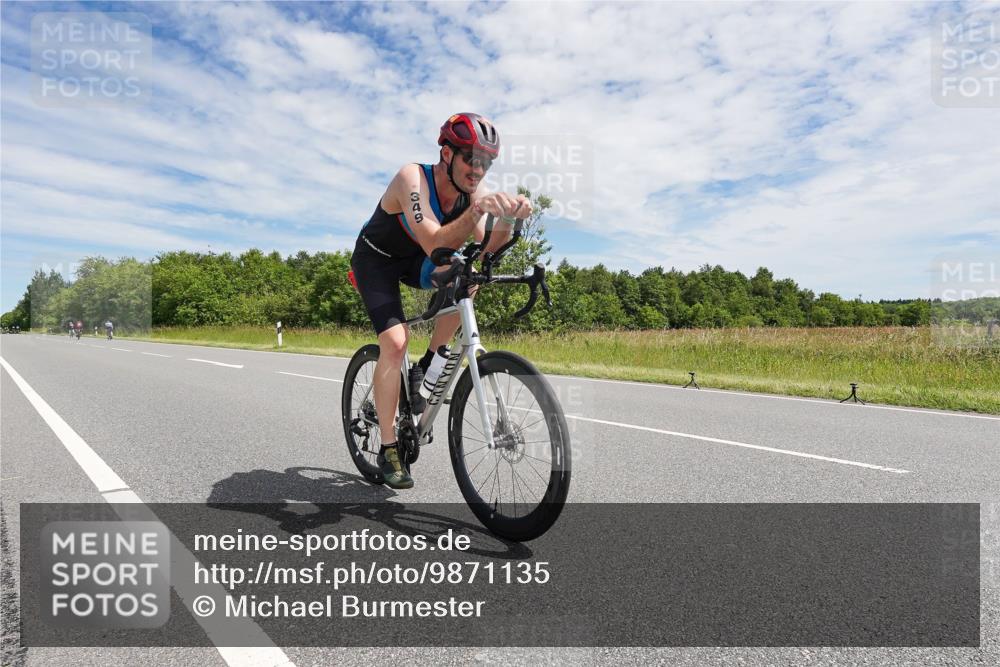 21.06.2026 - Viking Triathlon Michael Burmester http://msf.ph/oto/9871135 21.06.2026 12:16:42 Radfahren 278, 311, 453, 479, 519, 524, 537 meine-sportfotos.de