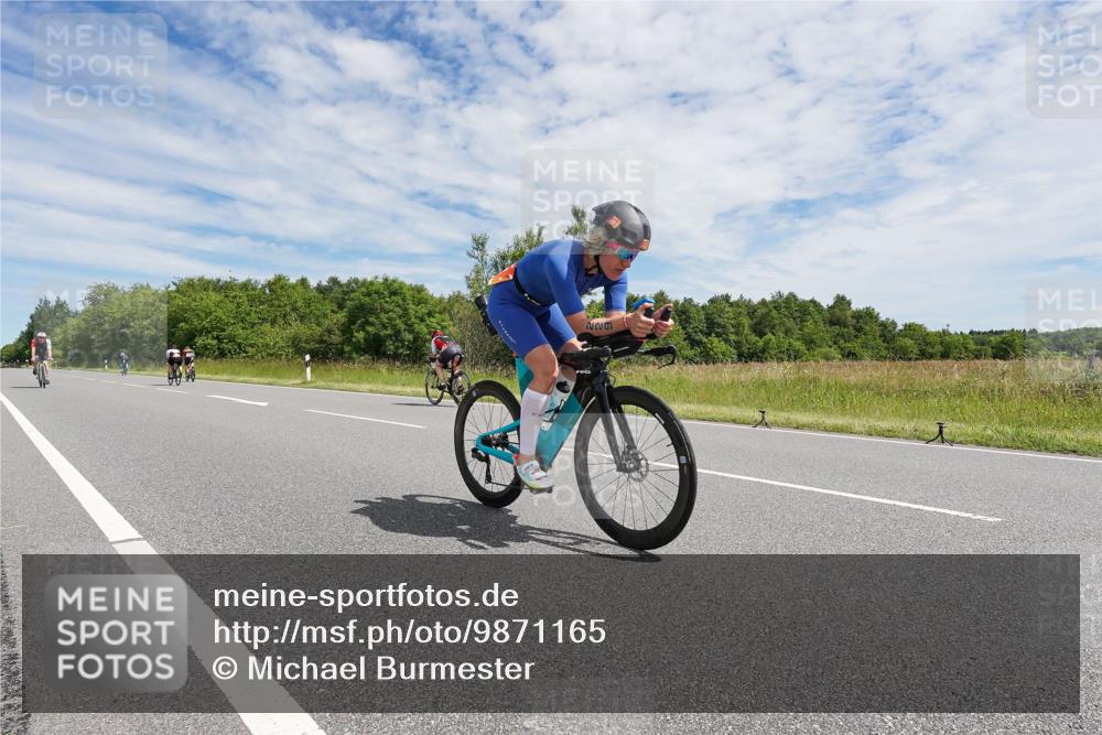 21.06.2026 - Viking Triathlon Michael Burmester http://msf.ph/oto/9871165 21.06.2026 12:16:55 Radfahren 47, 81, 193, 229, 242, 278, 300, 311, 311, 424, 453, 466, 479, 524, 536, 537 meine-sportfotos.de