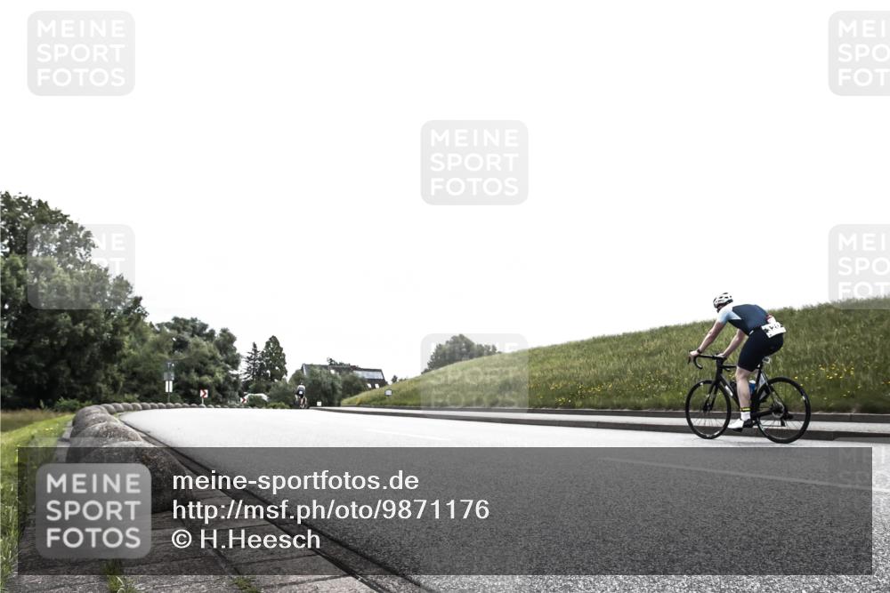 21.06.2026 - 29. Vierlanden-Triathlon H.Heesch http://msf.ph/oto/9871176 21.06.2026 10:35:07 Radfahren 47, 187, 525 meine-sportfotos.de