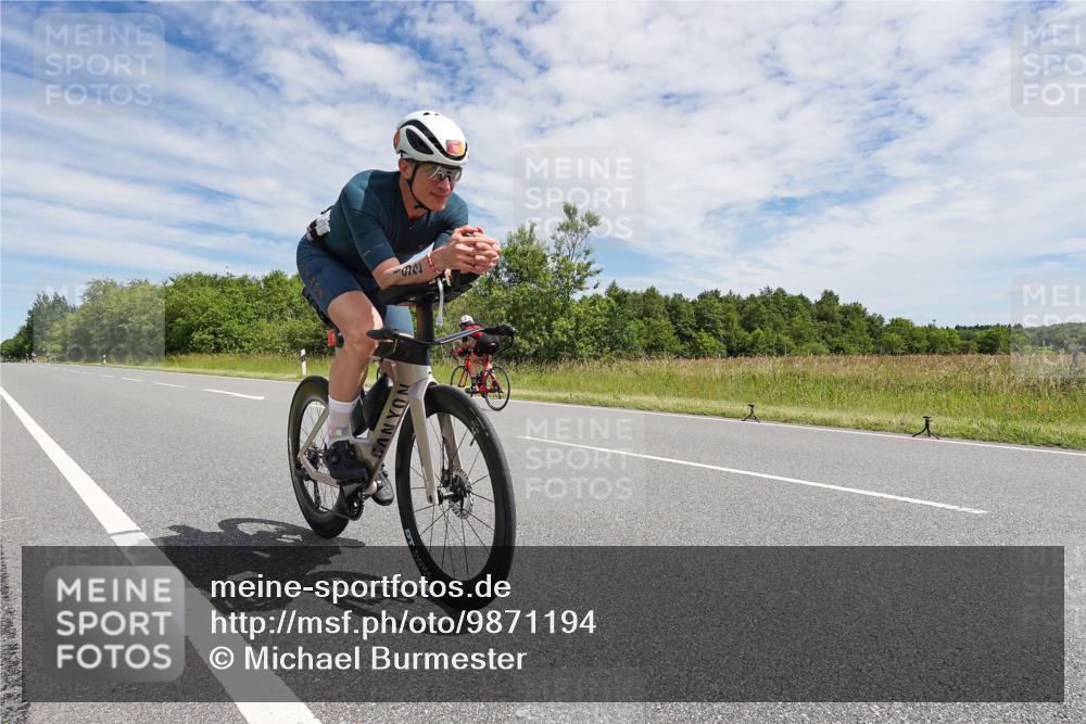 21.06.2026 - Viking Triathlon Michael Burmester http://msf.ph/oto/9871194 21.06.2026 12:17:07 Radfahren 47, 81, 81, 193, 300, 311, 415, 424, 536 meine-sportfotos.de