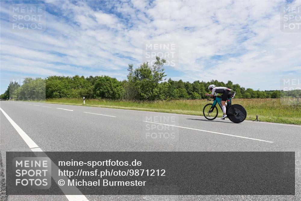 21.06.2026 - Viking Triathlon Michael Burmester http://msf.ph/oto/9871212 21.06.2026 12:17:24 Radfahren 81, 328, 332, 415, 415, 504, 543, 618 meine-sportfotos.de