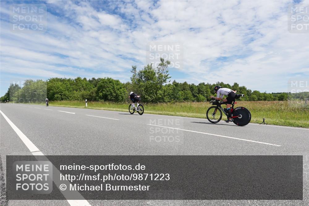 21.06.2026 - Viking Triathlon Michael Burmester http://msf.ph/oto/9871223 21.06.2026 12:17:28 Radfahren 81, 328, 332, 415, 504, 543, 618 meine-sportfotos.de