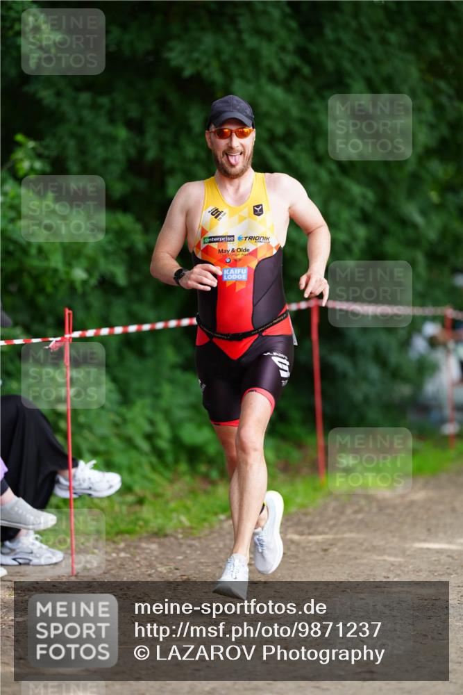 21.06.2026 - 29. Vierlanden-Triathlon LAZAROV Photography http://msf.ph/oto/9871237 21.06.2026 14:02:18 Laufen 20, 122209 meine-sportfotos.de