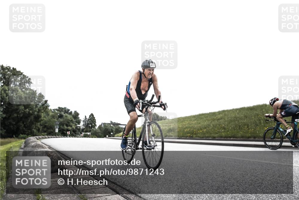 21.06.2026 - 29. Vierlanden-Triathlon H.Heesch http://msf.ph/oto/9871243 21.06.2026 10:35:18 Radfahren 220, 257, 271, 611 meine-sportfotos.de