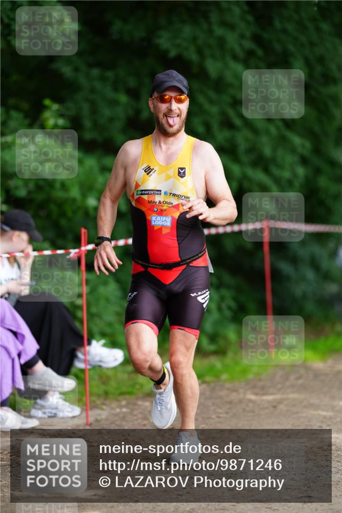 21.06.2026 - 29. Vierlanden-Triathlon LAZAROV Photography http://msf.ph/oto/9871246 21.06.2026 14:02:19 Laufen  meine-sportfotos.de