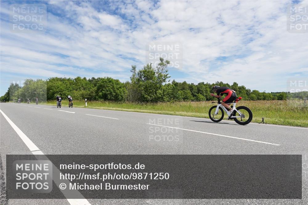 21.06.2026 - Viking Triathlon Michael Burmester http://msf.ph/oto/9871250 21.06.2026 12:17:35 Radfahren 328, 332, 415, 504, 543, 550 meine-sportfotos.de