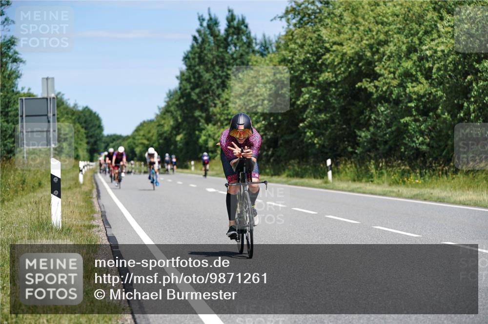 21.06.2026 - Viking Triathlon Michael Burmester http://msf.ph/oto/9871261 21.06.2026 12:39:47 Radfahren 80, 174, 231, 242, 328, 512, 524, 543 meine-sportfotos.de