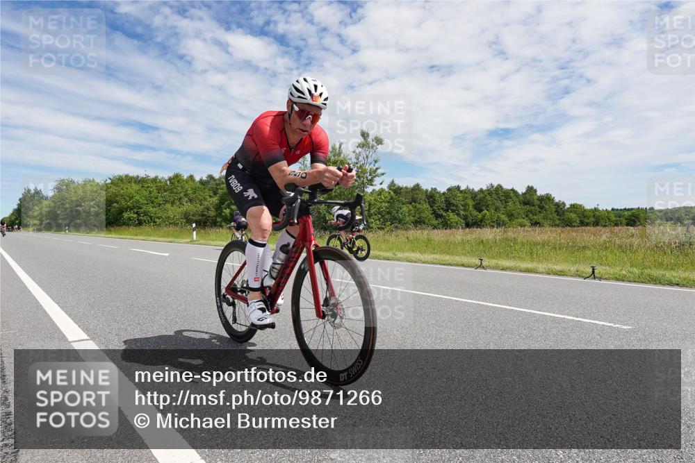 21.06.2026 - Viking Triathlon Michael Burmester http://msf.ph/oto/9871266 21.06.2026 12:17:48 Radfahren 285, 354, 363, 439, 458, 461, 539, 550, 604 meine-sportfotos.de