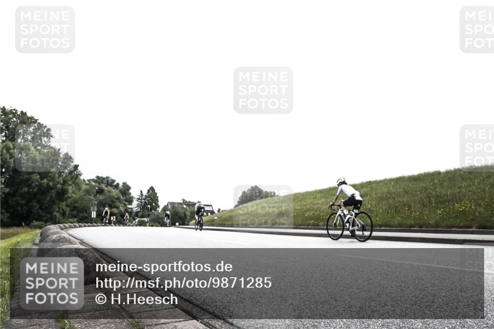 21.06.2026 - 29. Vierlanden-Triathlon H.Heesch http://msf.ph/oto/9871285 21.06.2026 10:35:26 Radfahren 112, 291 meine-sportfotos.de