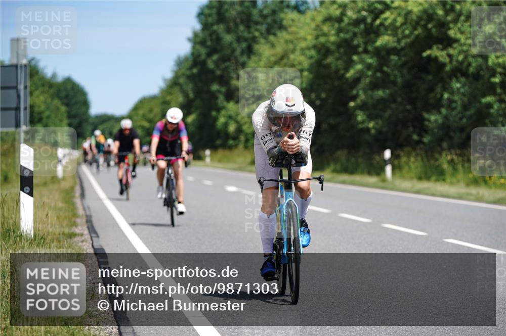 21.06.2026 - Viking Triathlon Michael Burmester http://msf.ph/oto/9871303 21.06.2026 12:39:52 Radfahren 47, 174, 231, 242, 272, 328, 512, 524, 543 meine-sportfotos.de
