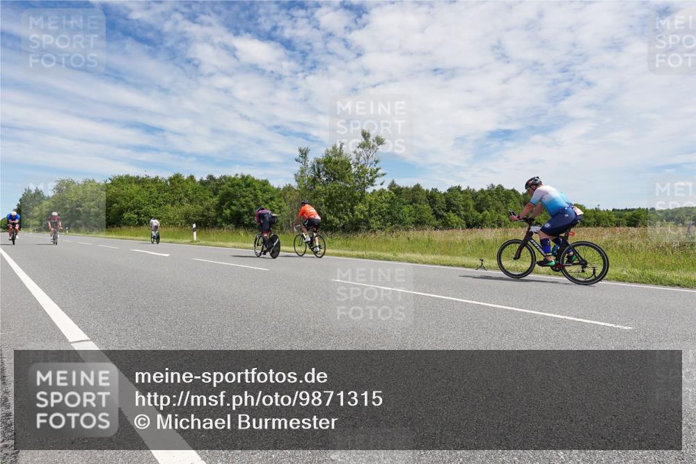 21.06.2026 - Viking Triathlon Michael Burmester http://msf.ph/oto/9871315 21.06.2026 12:18:12 Radfahren 25, 200, 253, 354, 404, 423, 440, 448, 520, 547, 568, 575, 576, 633, 636 meine-sportfotos.de